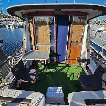 Botel Boat Speedboat G44 *