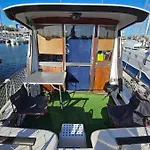 보트호텔 Boat Speedboat G44