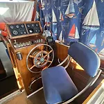 보트호텔 Boat Speedboat G44
