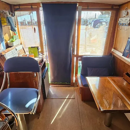 Botel Boat Speedboat G44 Lisbon