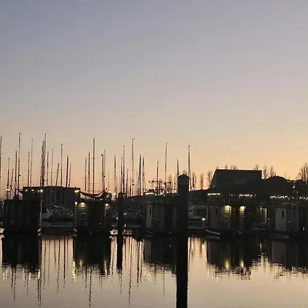 Boat Speedboat G44 Hotel na wodzie Lizbona